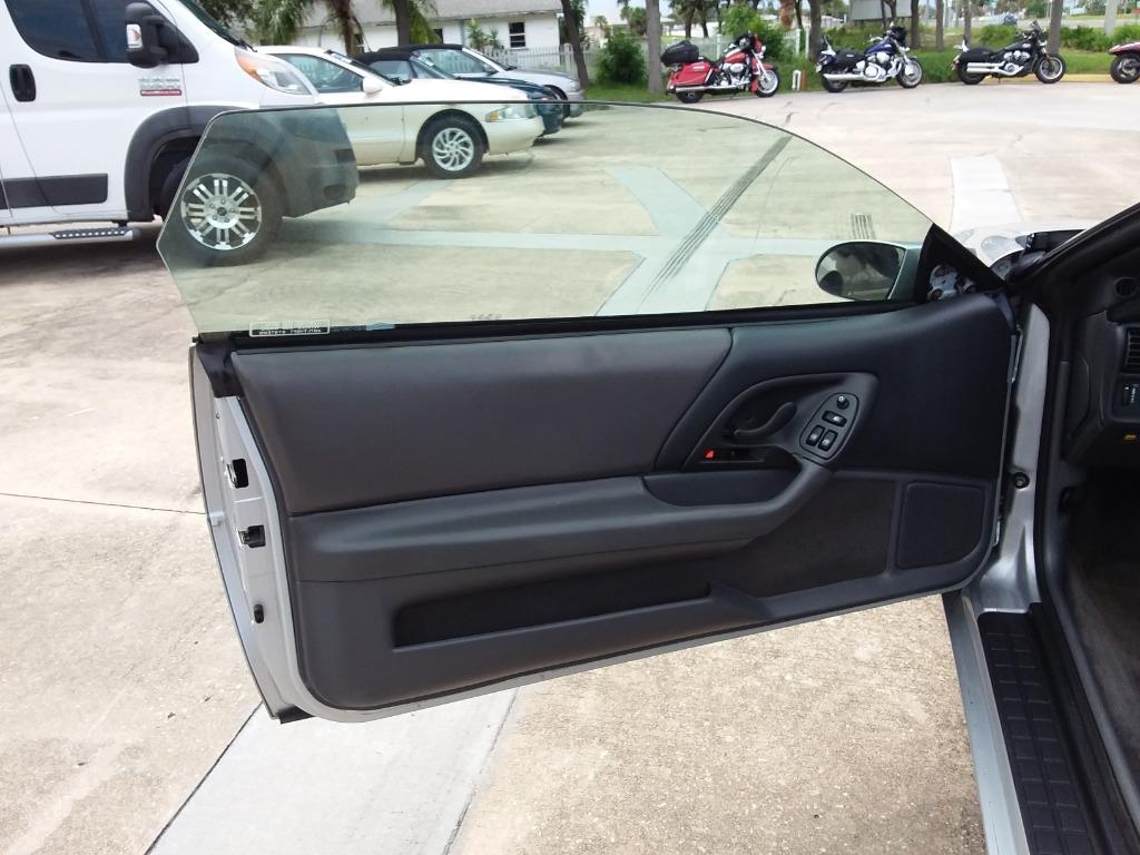 1997 Chevrolet Camaro Z28 - Photo 23